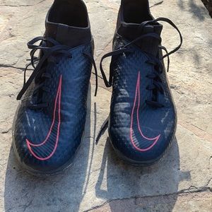 Nike Kid's Phantom Soccer Cleats